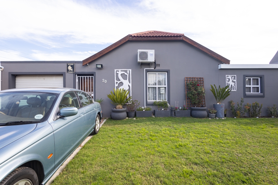2 Bedroom Property for Sale in Bonnie Brae Western Cape